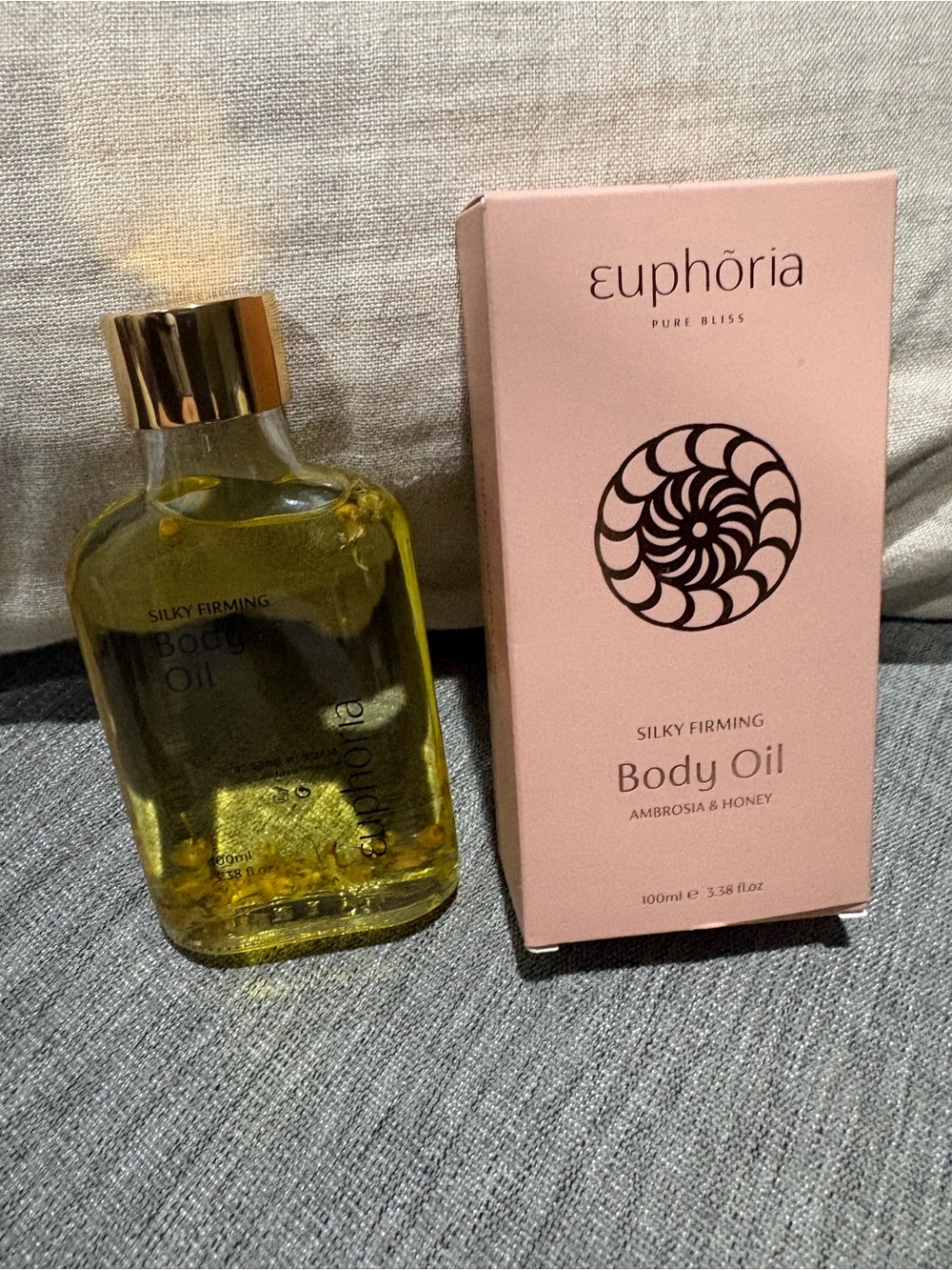 Euphoria Silky Firming Body Oil — Golden Yellow
